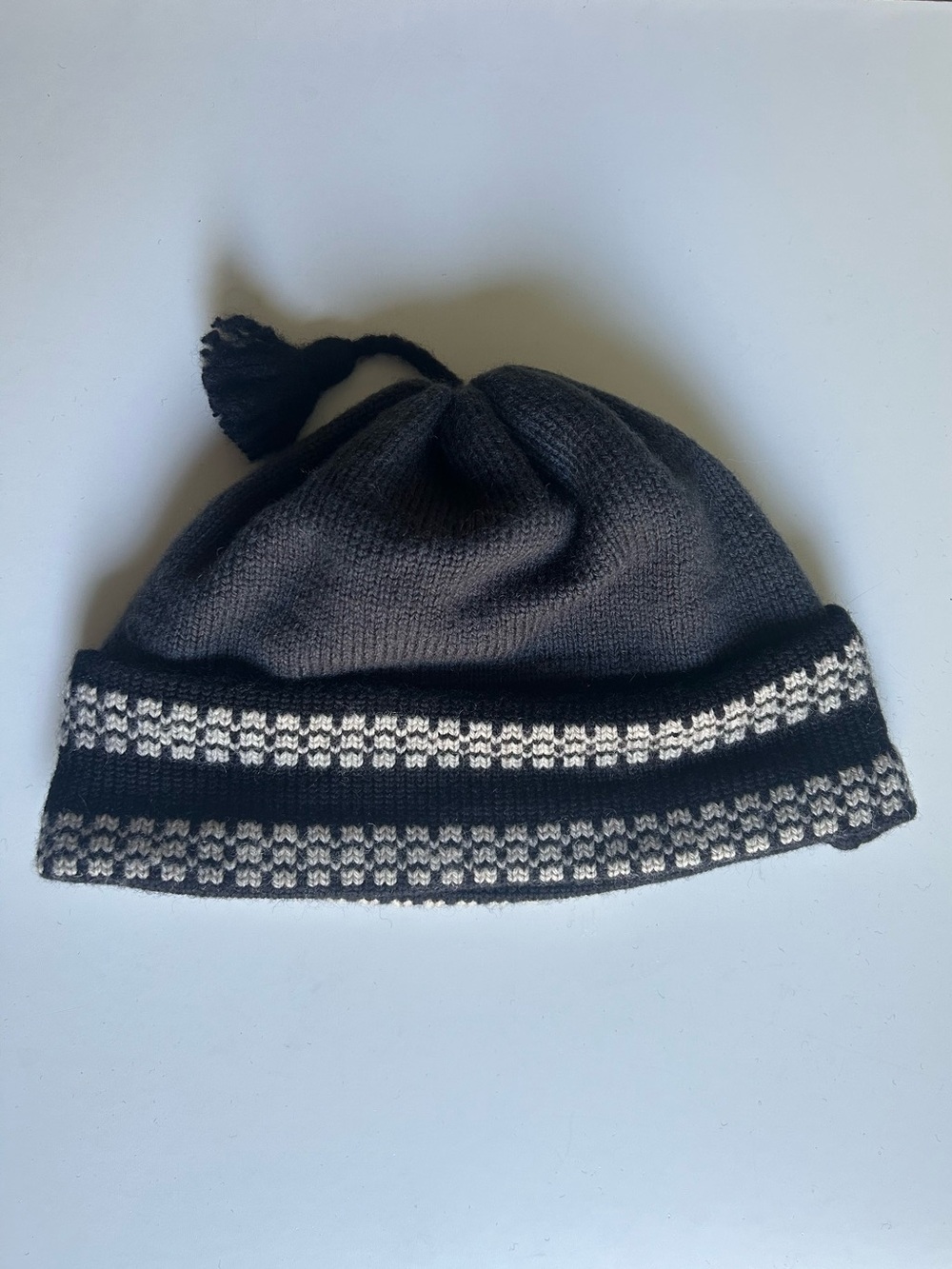 3/25$ Knit Women Pom-Pom Beanie Winter Wool Hat, Gray, White and Black, Fits S-M